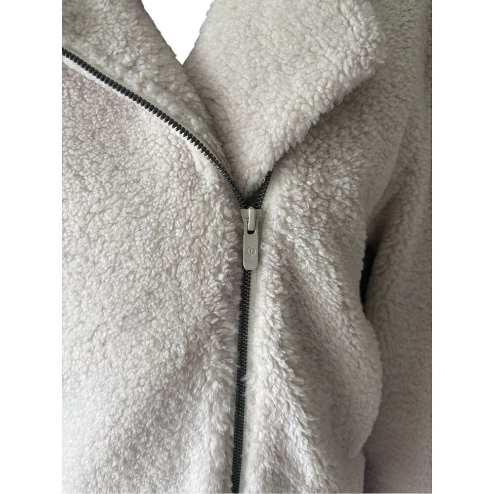 Lululemon Textured Fleece Collared Jacket size 2 Bone - Picture 14 of 16